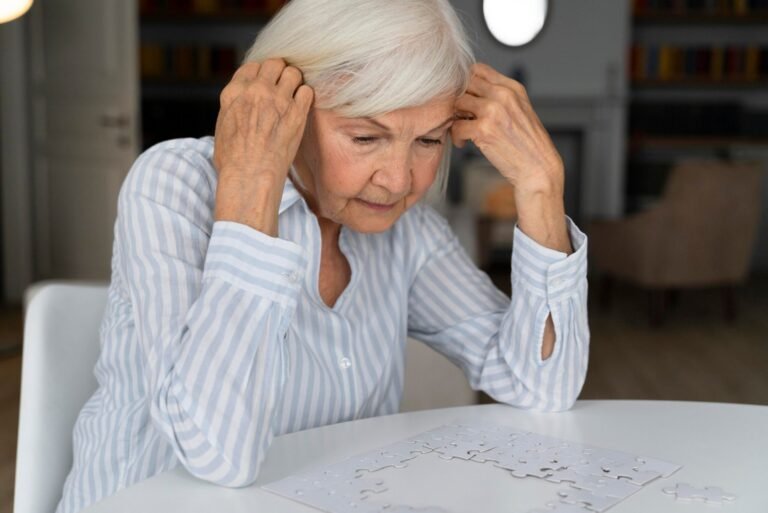 lonely-woman-confronting-alzheimer-disease-scaled